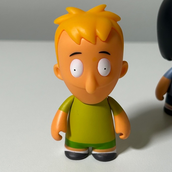 Kidrobot Series 1 Bob's Burgers Mini Figures 3" Ollie Tina Hugo Set of 3 (21C) - Picture 4 of 7